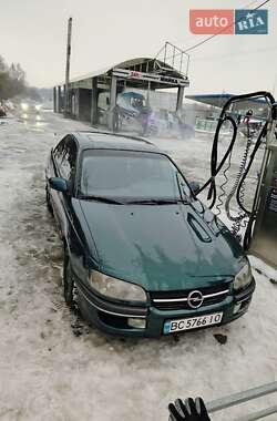 Седан Opel Omega 1995 в Львові