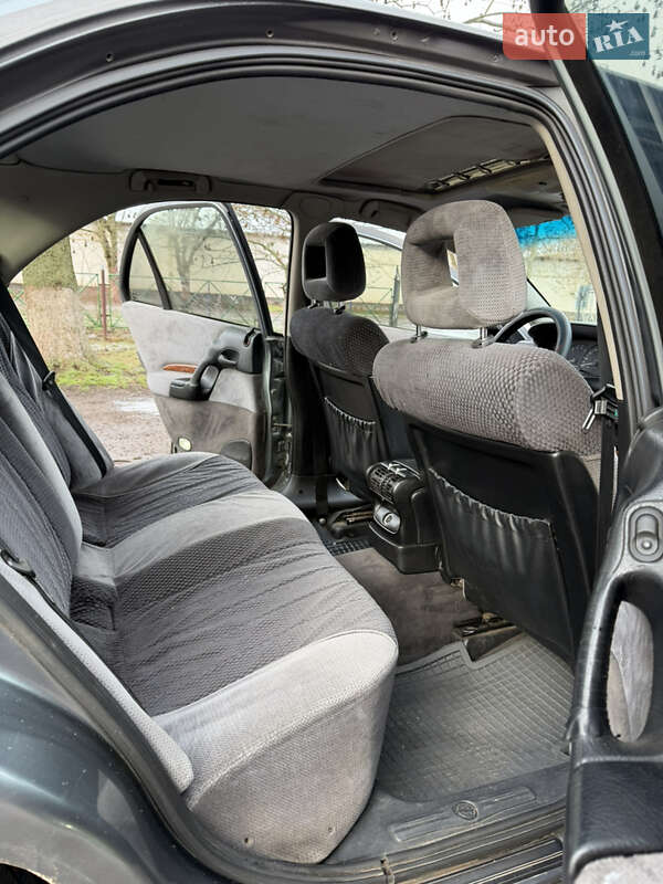 Седан Opel Omega 1995 в Апостолово