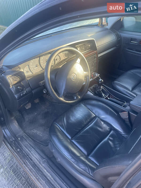Седан Opel Omega 2002 в Старой Выжевке фото 9 Седан Opel Omega 2002 в Старой Выжевке