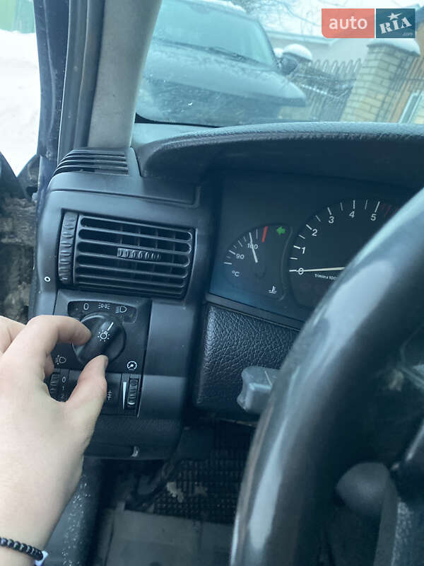 Седан Opel Omega 1996 в Виннице