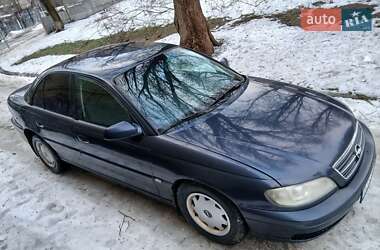 Седан Opel Omega 2001 в Киеве
