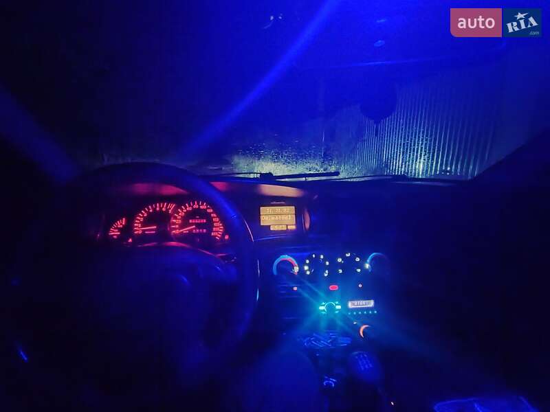 Седан Opel Omega 1995 в Ладижині