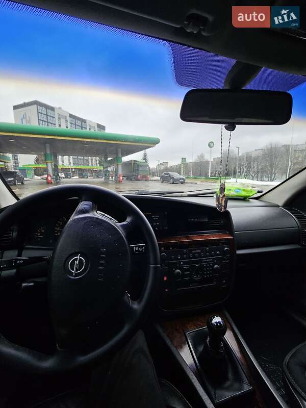 Седан Opel Omega 2001 в Луцке фото 33 Седан Opel Omega 2001 в Луцке