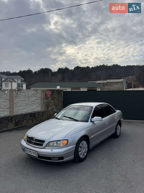 Opel Omega 2001