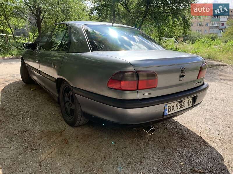 Седан Opel Omega 1997 в Каменец-Подольском