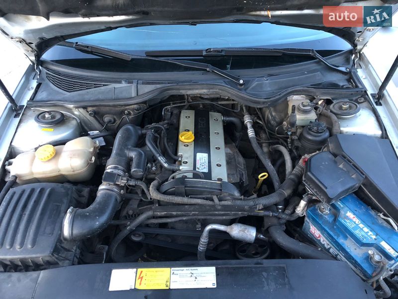 Седан Opel Omega 2001 в Виннице