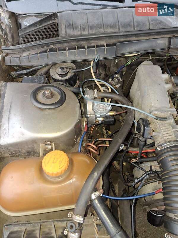 Універсал Opel Omega 1987 в Кам'янському