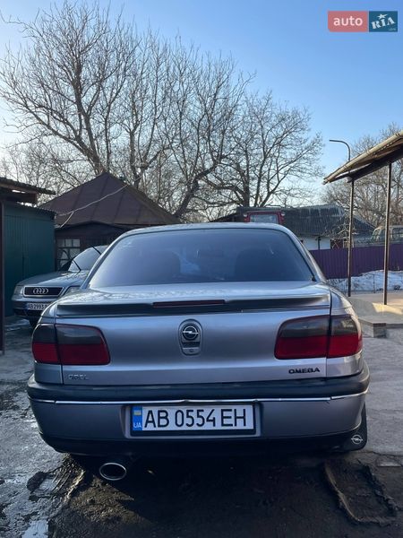 Седан Opel Omega 1995 в Чечельнике