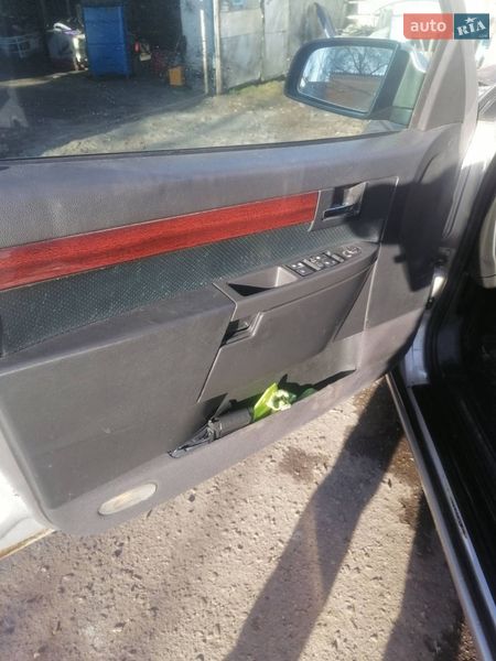 Седан Opel Omega 2001 в Черновцах