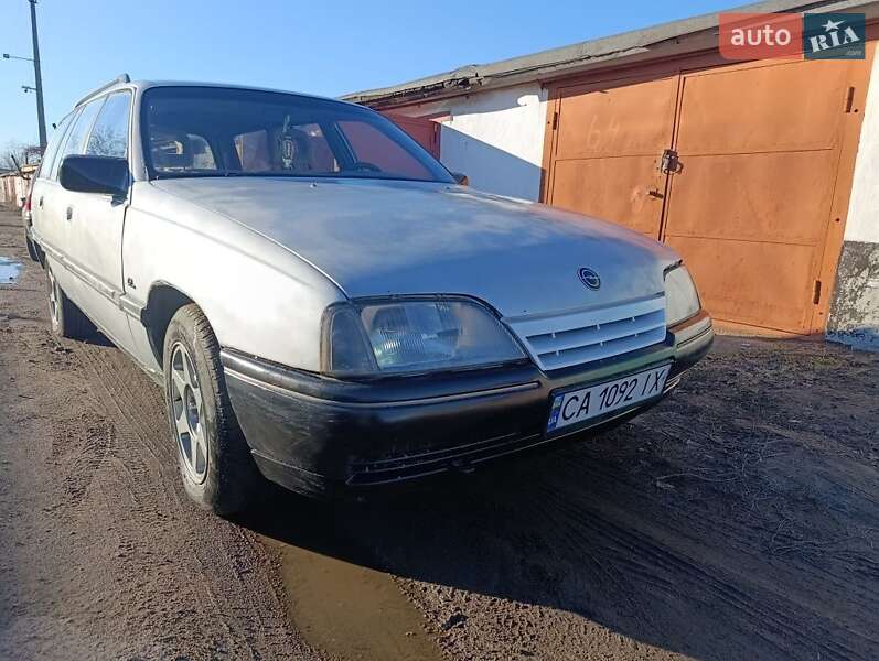 Универсал Opel Omega 1987 в Смеле