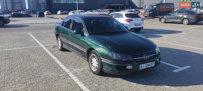 Седан Opel Omega 1999 в Киеве