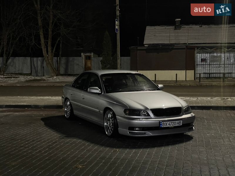 Седан Opel Omega 2002 в Каменец-Подольском