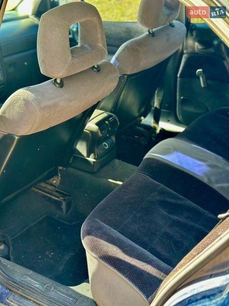 Седан Opel Omega 1996 в Львові