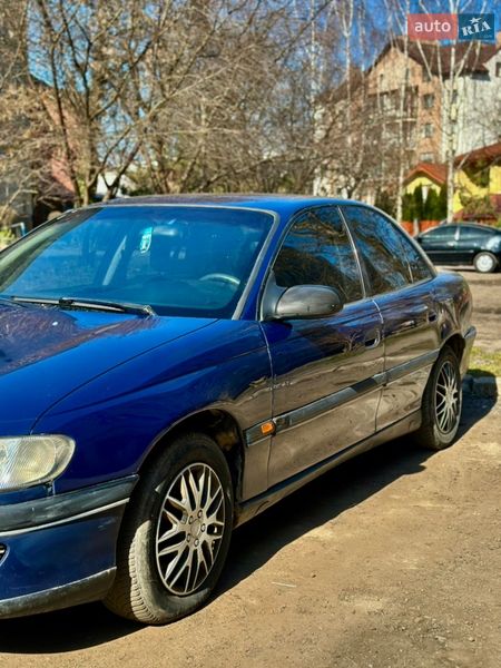 Седан Opel Omega 1996 в Львові