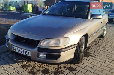 Седан Opel Omega 1996 в Киеве