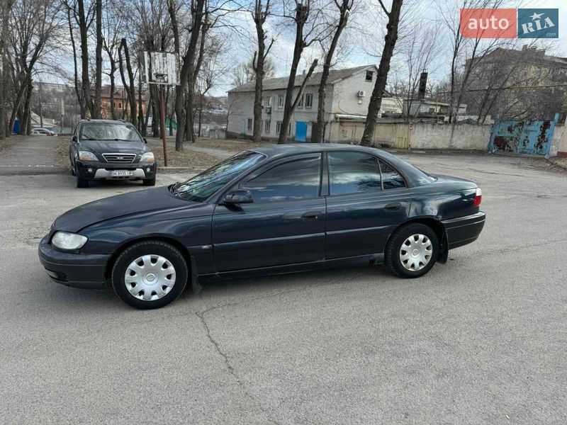 Седан Opel Omega 2002 в Дніпрі