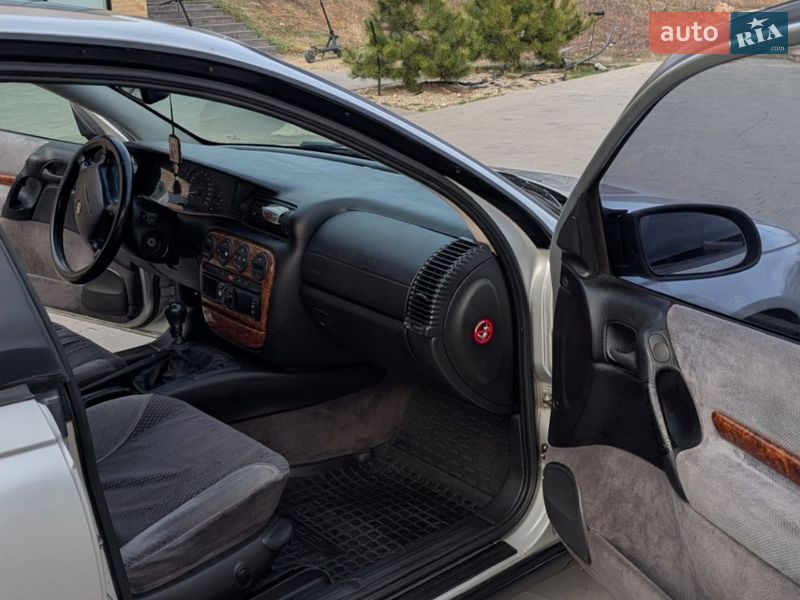 Седан Opel Omega 1996 в Хмельницком