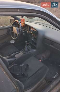 Седан Opel Omega 1987 в Кривом Роге