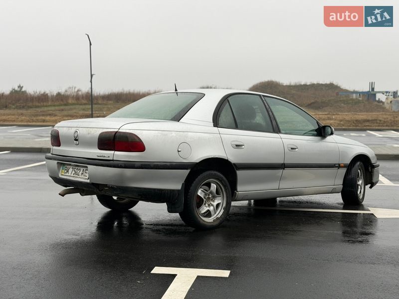 Седан Opel Omega 1999 в Ровно