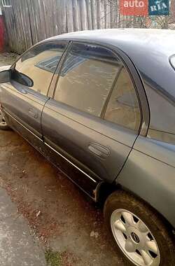 Седан Opel Omega 1996 в Олевске