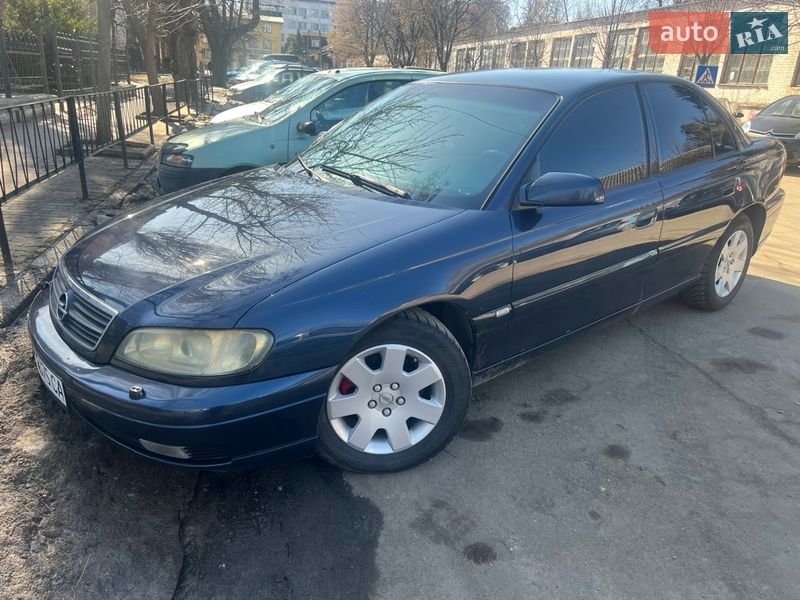 Opel Omega 2000