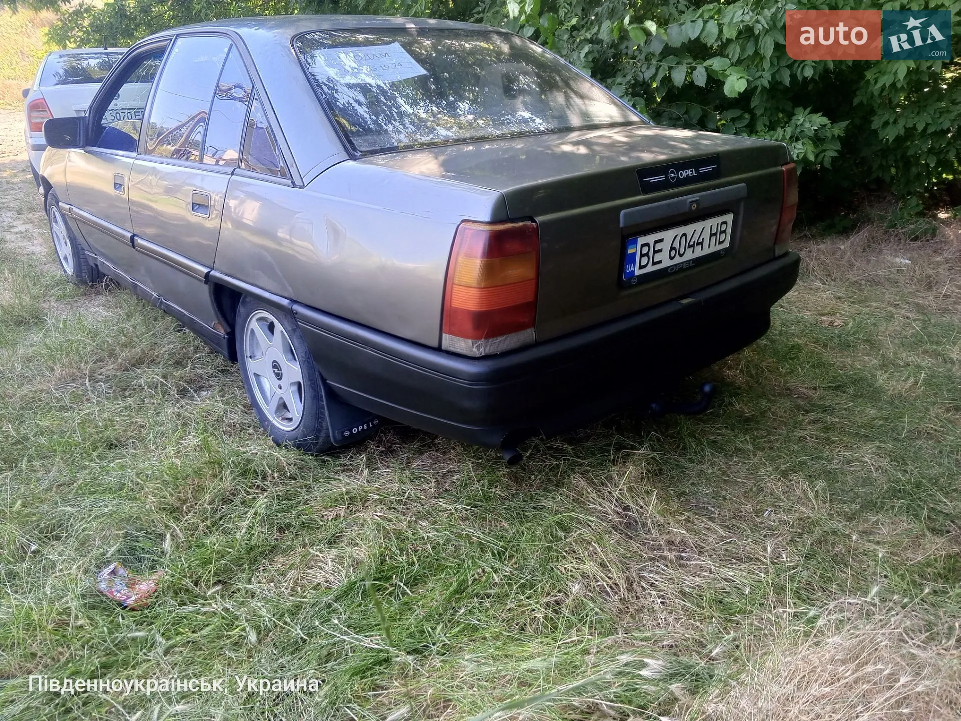 Opel Omega 1989 VIN W0L000017K1010783 фото оголошення 14 з 16