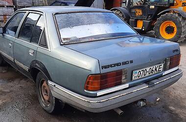 Седан Opel Rekord 1986 в Жашкове