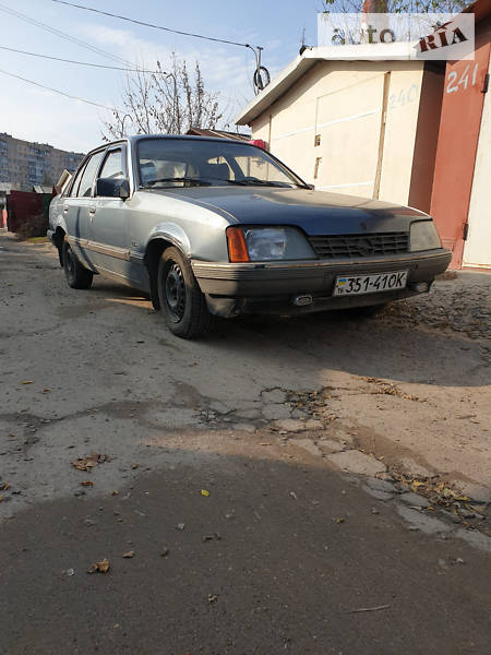 Седан Opel Rekord 1985 в Одессе
