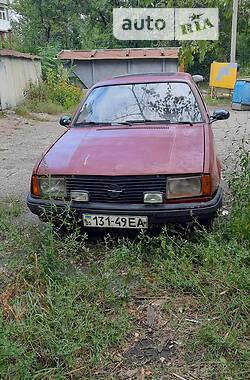 Седан Opel Rekord 1982 в Харькове