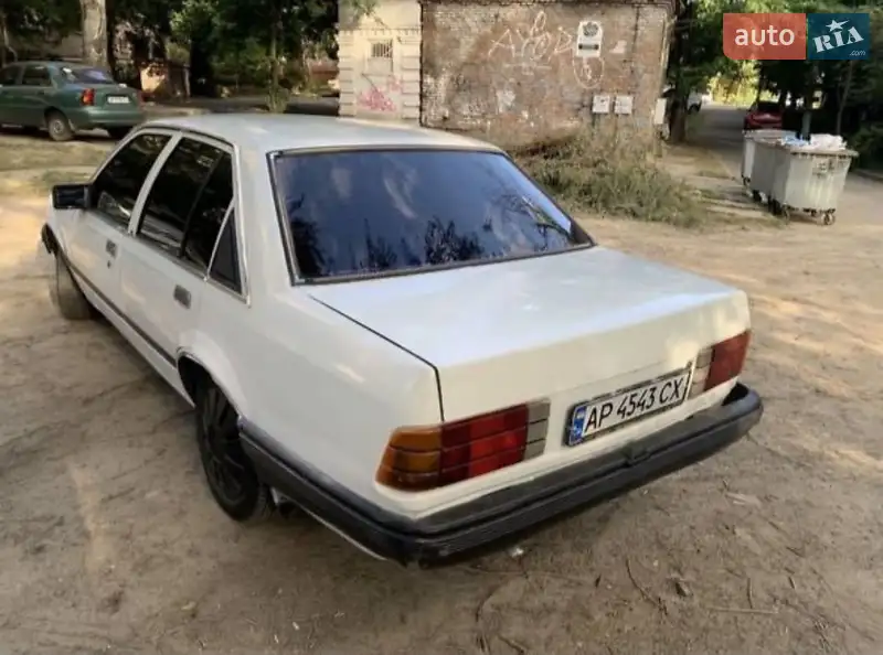 Opel Rekord 1986 VIN W0L000016G1174181 фото оголошення 7 з 42