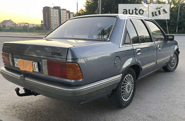 Седан Opel Rekord 1985 в Виннице
