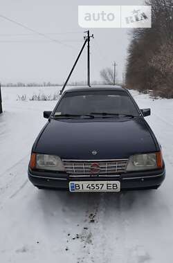 Седан Opel Rekord 1984 в Лебедине