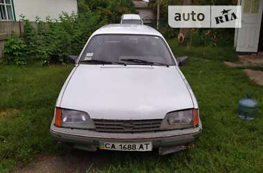 Универсал Opel Rekord 1986 в Христиновке