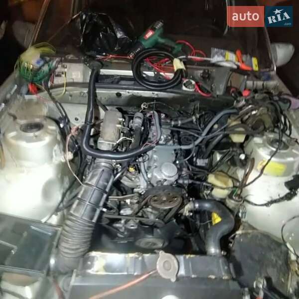 Седан Opel Rekord 1986 в Полтаві