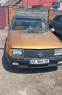 Седан Opel Rekord 1979 в Грушівці
