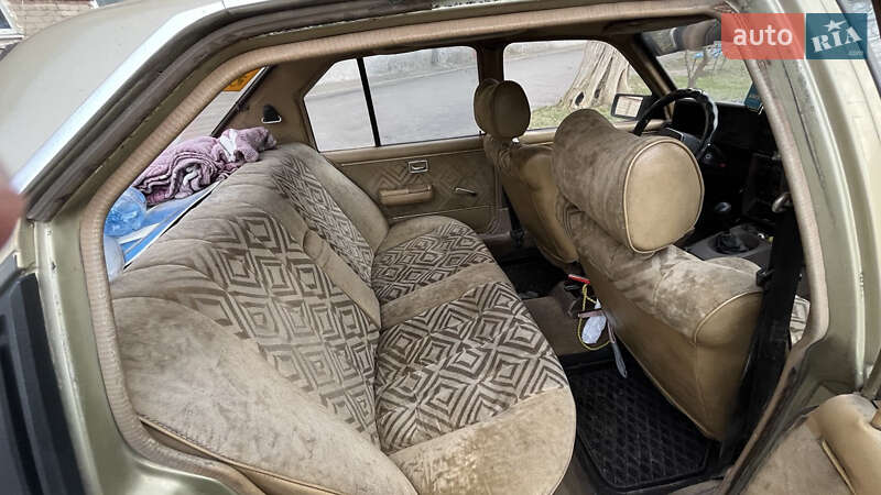 Седан Opel Rekord 1984 в Староконстантинове