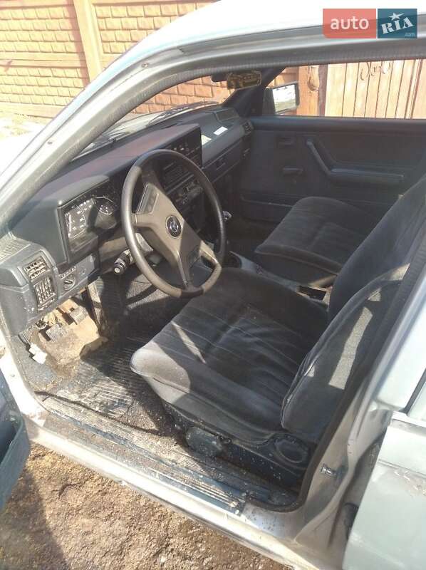 Універсал Opel Rekord 1986 в Василькові