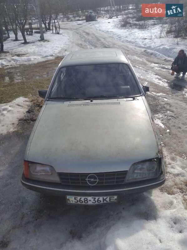 Універсал Opel Rekord 1986 в Василькові