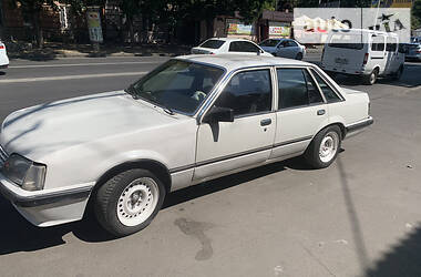 Седан Opel Senator 1985 в Одессе