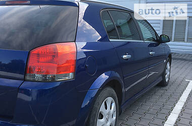 Хэтчбек Opel Signum 2008 в Черновцах