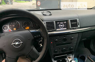Хэтчбек Opel Signum 2003 в Киеве