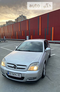 Хэтчбек Opel Signum 2004 в Киеве