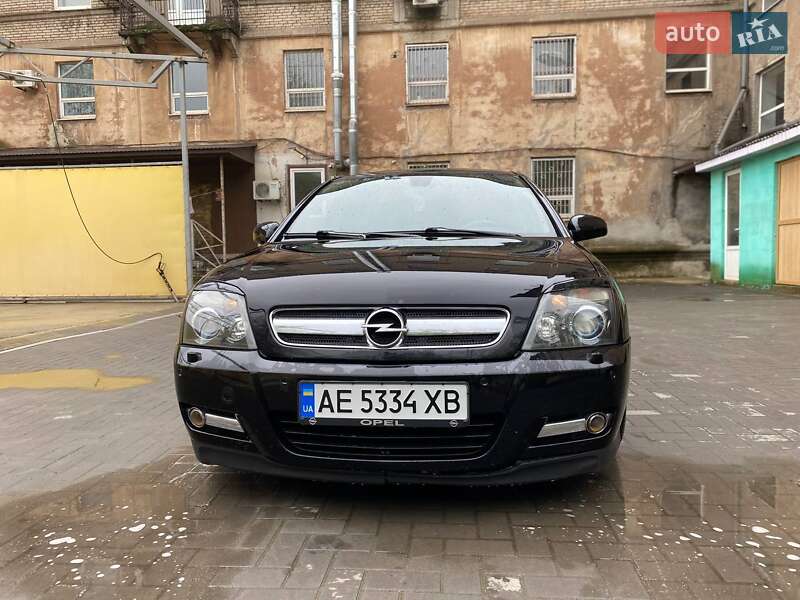 Хэтчбек Opel Signum 2005 в Кривом Роге