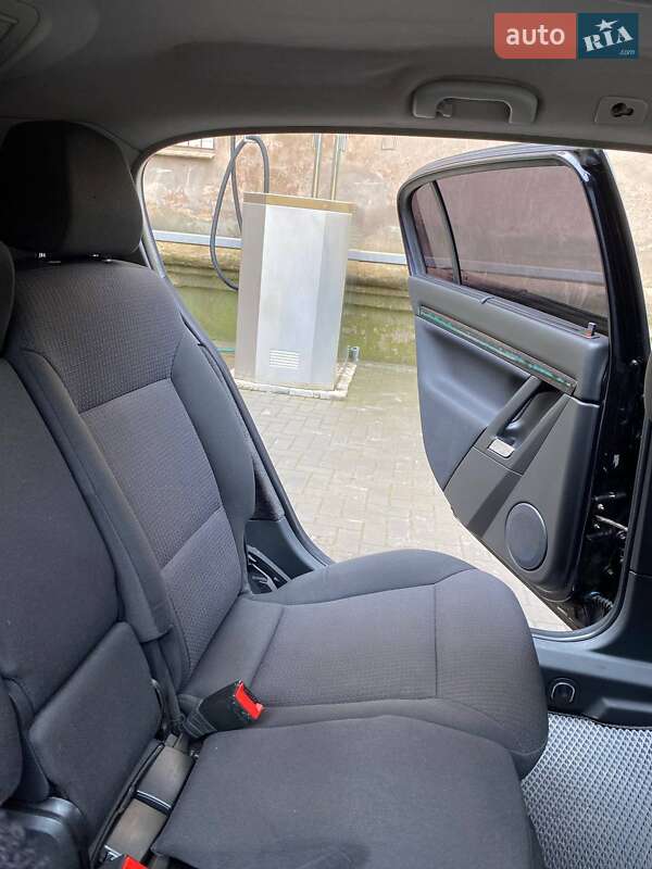 Хэтчбек Opel Signum 2005 в Кривом Роге