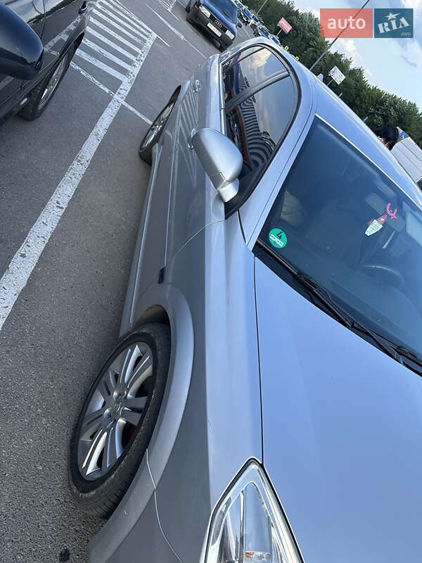 Хэтчбек Opel Signum 2005 в Хмельницком