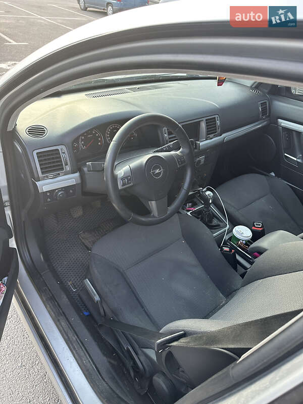 Хэтчбек Opel Signum 2005 в Хмельницком
