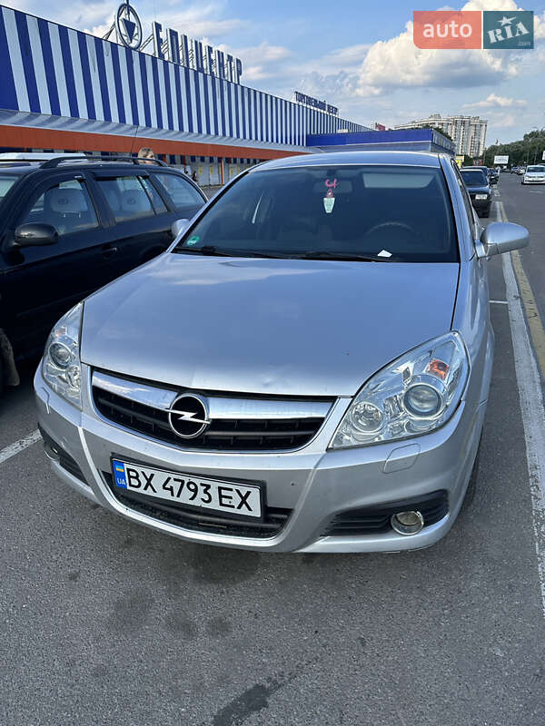 Хэтчбек Opel Signum 2005 в Хмельницком