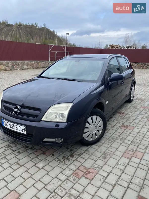 Opel Signum 2003
