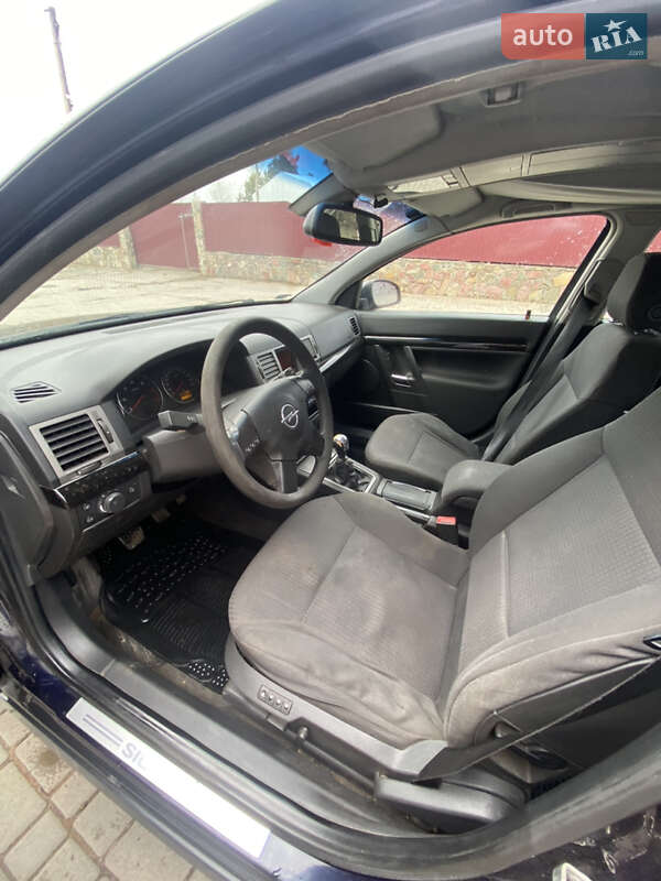 Хэтчбек Opel Signum 2003 в Ровно