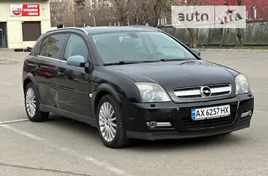 Opel Signum 2005